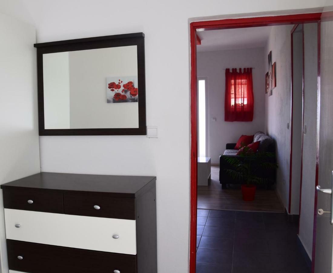 Apartman Ana Lejlighed Sali Eksteriør billede