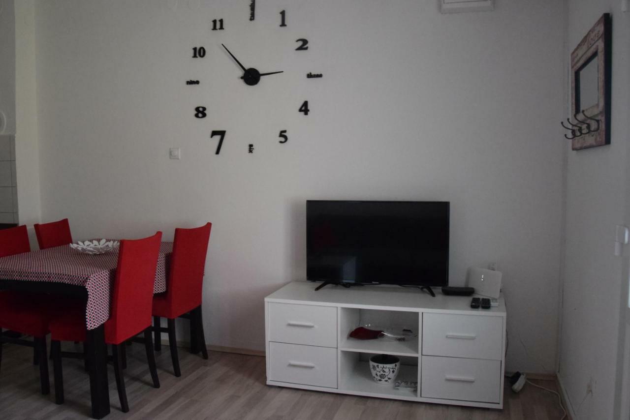 Apartman Ana Lejlighed Sali Eksteriør billede