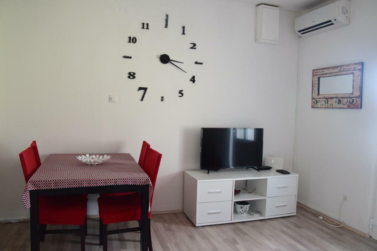 Apartman Ana Lejlighed Sali Eksteriør billede